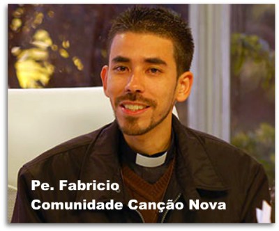 Quinta-feira de adoração com Pe Fabrício na CN Minas