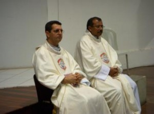 Pe Aerton Sales (Vigário Geral) e Pe Chagas (coordenador do Setor Famìia)