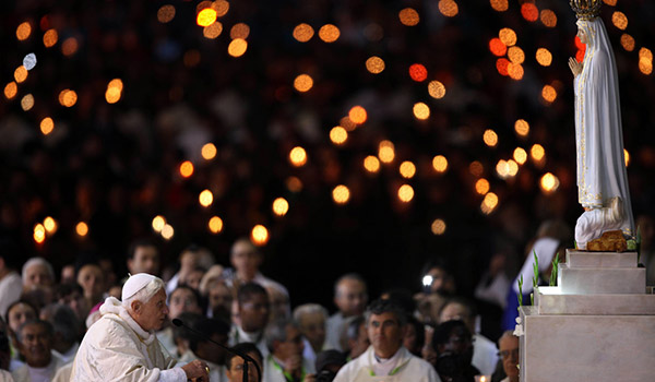 O pensamento do Papa Bento XVI a respeito da Virgem Maria e da mensagem de Fátima.