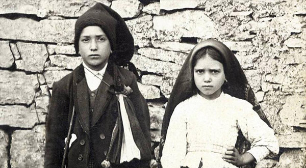 Papa Francisco confirma a data de canonização dos Beatos Francisco e Jacinta Marto, videntes das aparições de Nossa Senhora em Fátima.