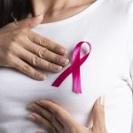 Outubro Rosa: o que devemos saber sobre o câncer de mama