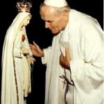 João Paulo II e a Virgem Maria