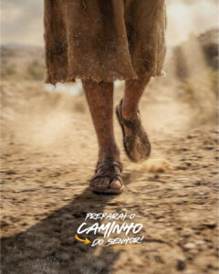 Esta imagem é dos pés de João Batista no deserto, sólido árido e sem vida, demonstrando que o coração precisa dar uma resposta á vocação e á conversão.